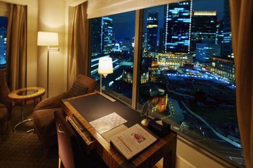 room-image