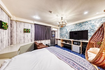 room-image
