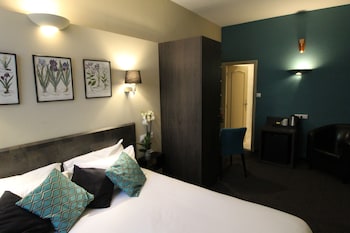 room-image