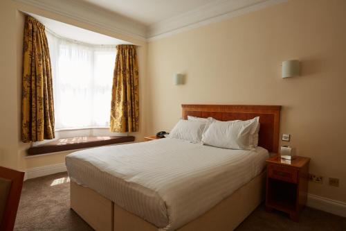 room-image