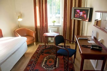 room-image