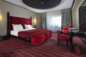 room-image