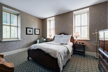 room-image