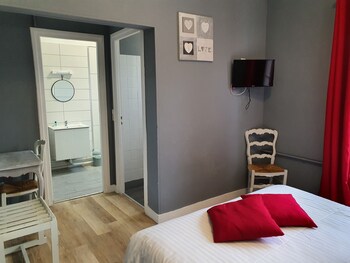 room-image