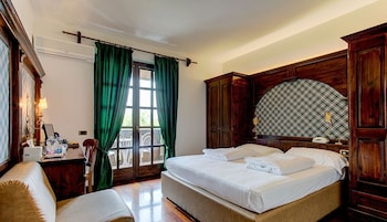 room-image