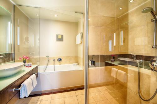 room-image