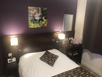 room-image