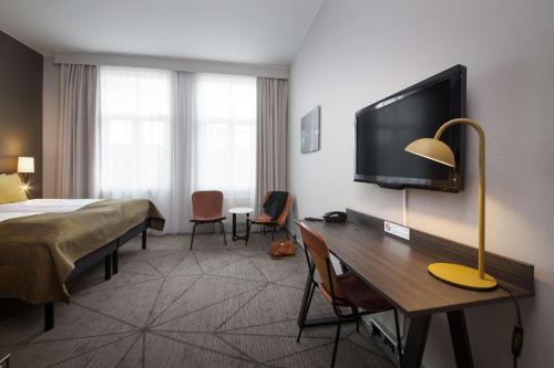 room-image