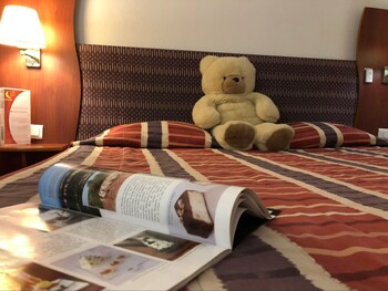 room-image