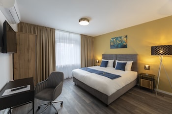 room-image