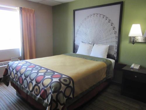 room-image