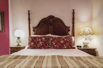 room-image