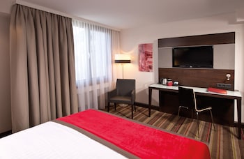room-image