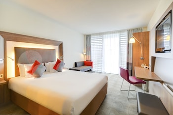 room-image