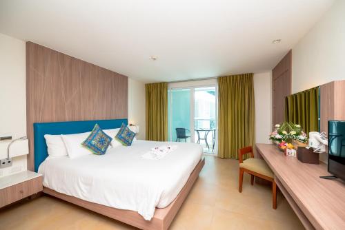 room-image