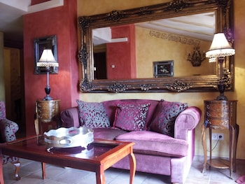 room-image