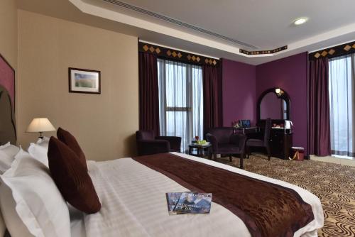 room-image