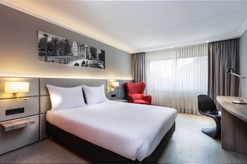room-image