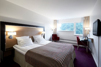 room-image