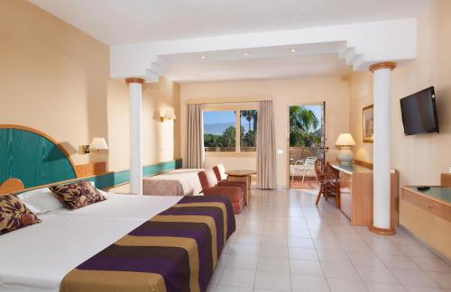 room-image