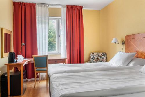 room-image