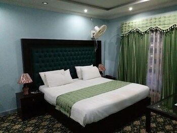 room-image