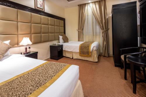 room-image
