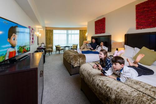 room-image