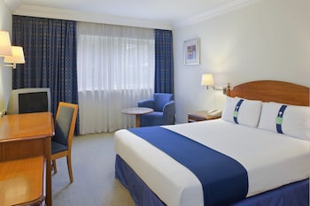 room-image