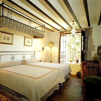 room-image