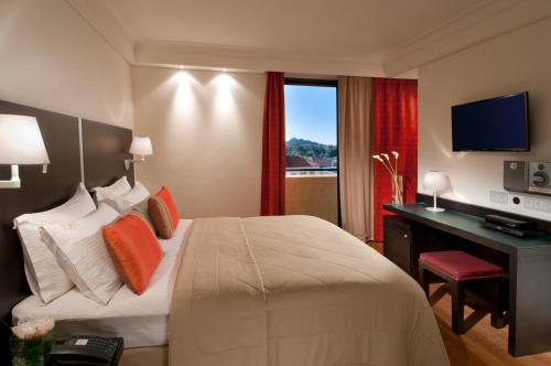 room-image