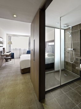 room-image