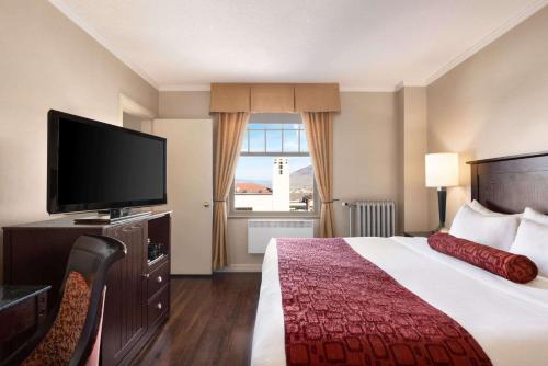 room-image