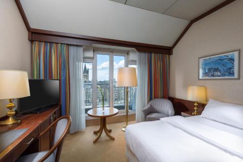 room-image