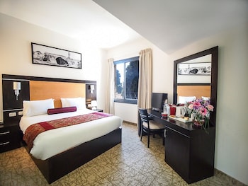room-image