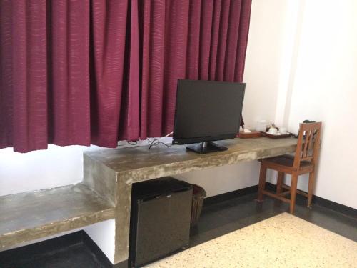 room-image