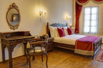 room-image