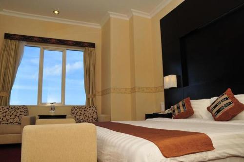 room-image