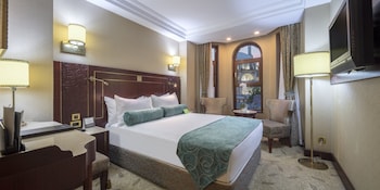 room-image
