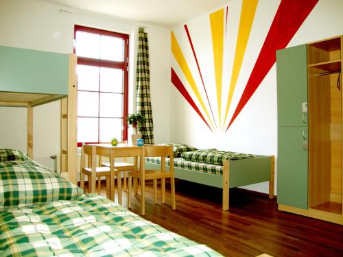room-image