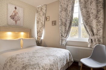 room-image