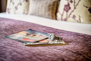 room-image
