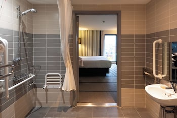room-image