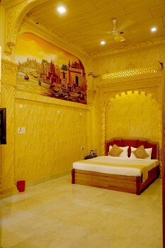 room-image