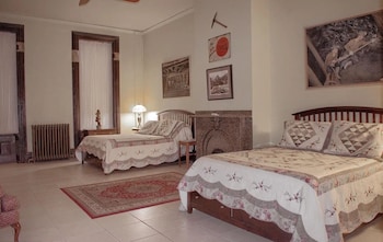room-image