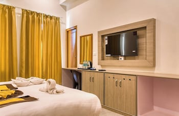 room-image