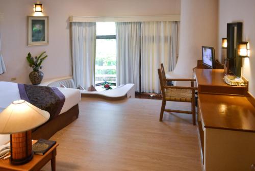 room-image