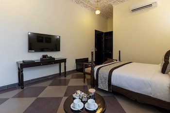 room-image