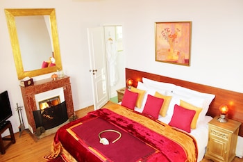 room-image