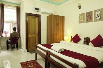 room-image